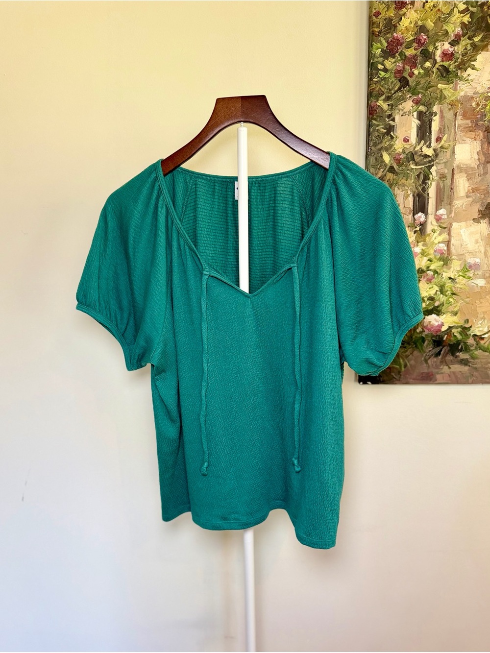 Emerald Green Textured Tie-neck Puff Sleeve Top Medium